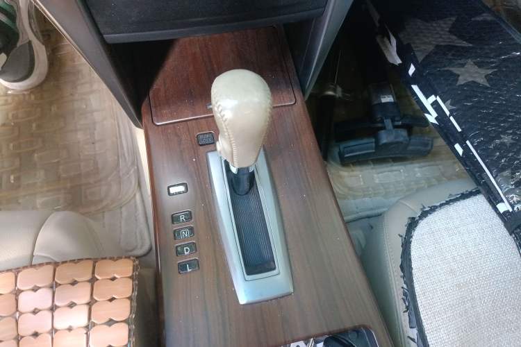 Used Nissan Teana 2010 2.0L XL Anniversary Edition Gear Lever