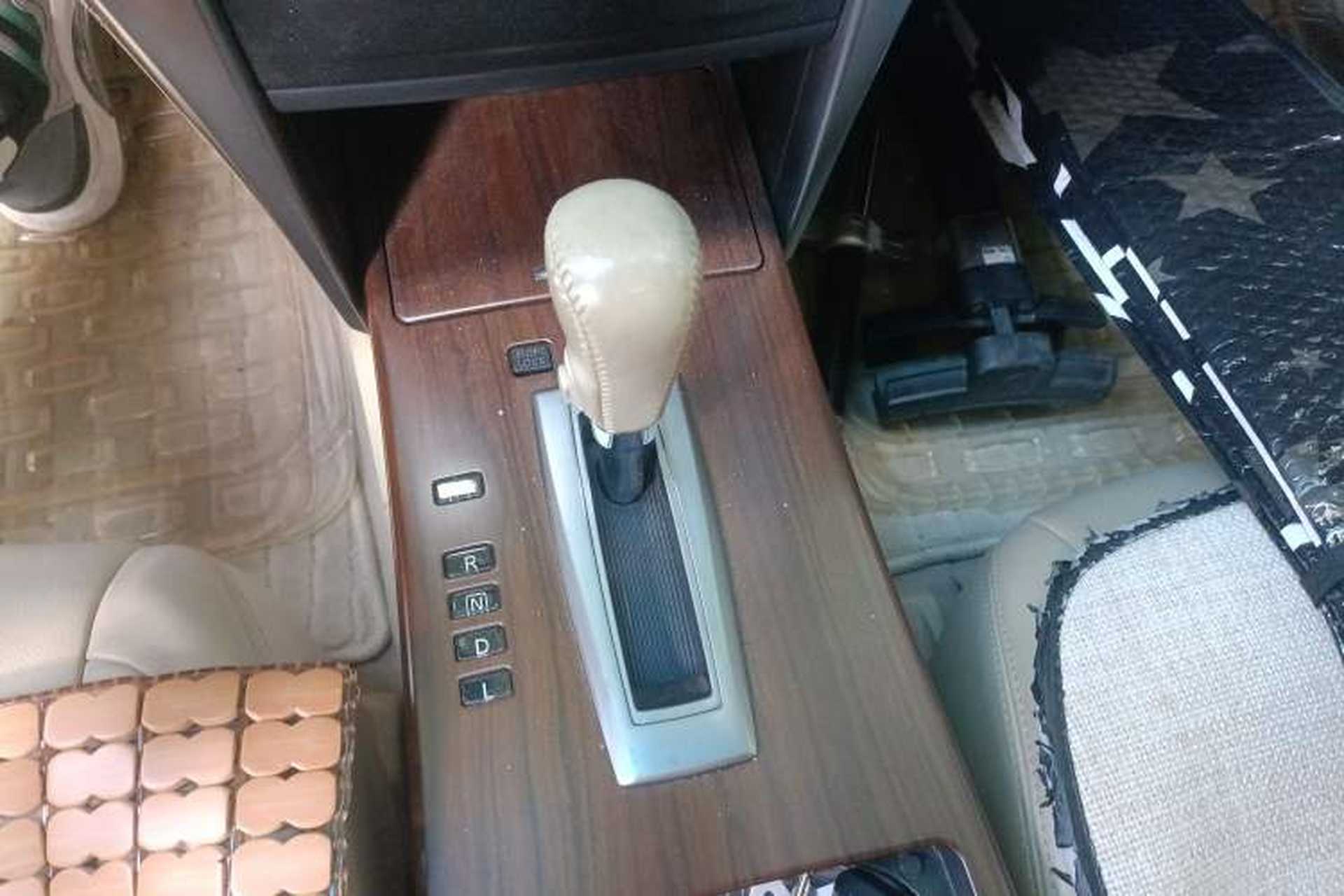 Used Nissan Teana 2010 2.0L XL Anniversary Edition Gear Lever