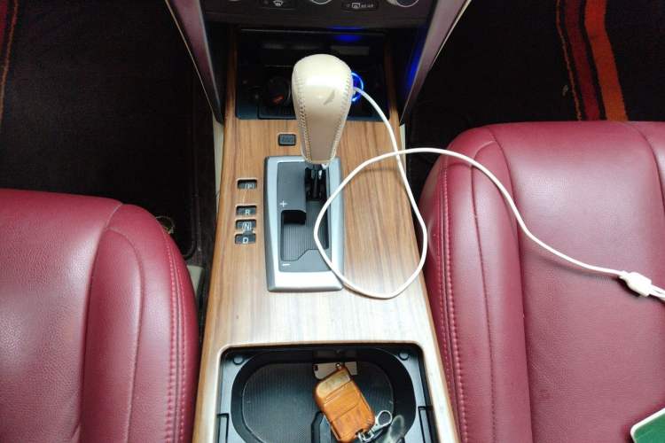 Used Nissan Teana 2010 2.5L XL Anniversary Edition Gear Lever