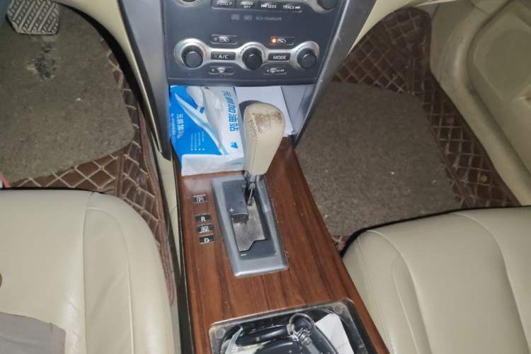 Used Nissan Teana 2010 2.5L XL Anniversary Edition Gear Lever