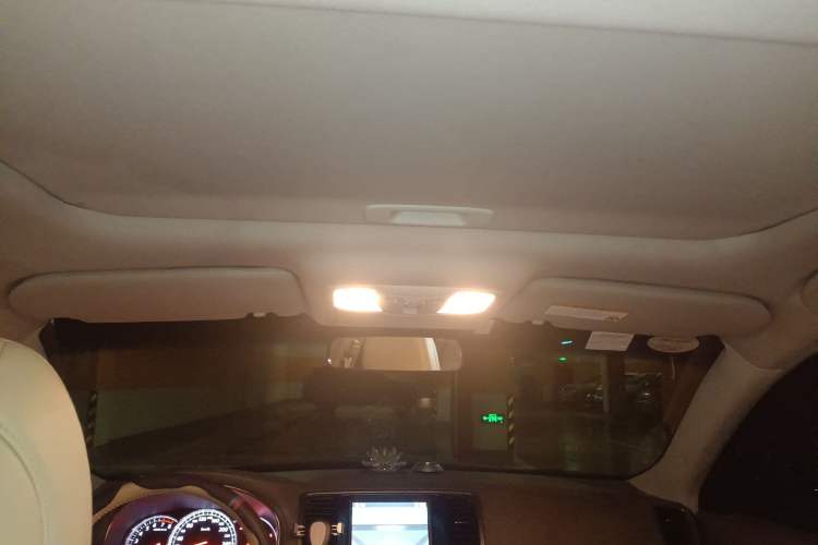 Used Nissan Teana 2010 2.5L XL Anniversary Edition Headliner