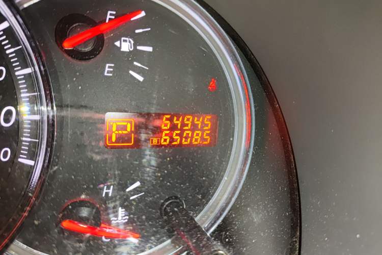 Used Nissan Teana 2010 2.5L XL Anniversary Edition Odometer Close Up