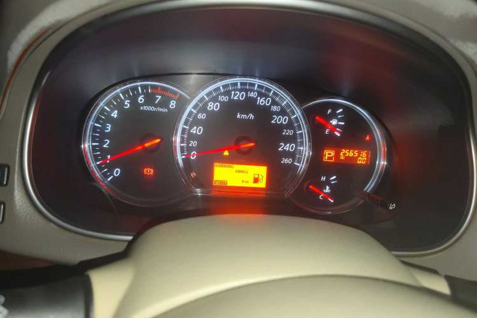 Used Nissan Teana 2010 2.5L XL Anniversary Edition Odometer Close Up