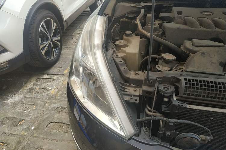 Used Nissan Teana 2010 2.0L XL Anniversary Edition Right Front Headlight