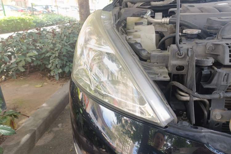 Used Nissan Teana 2010 2.0L XL Anniversary Edition Right Front Headlight