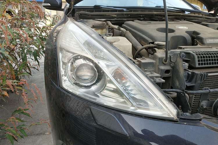 Used Nissan Teana 2010 2.5L XL Anniversary Edition Right Front Headlight