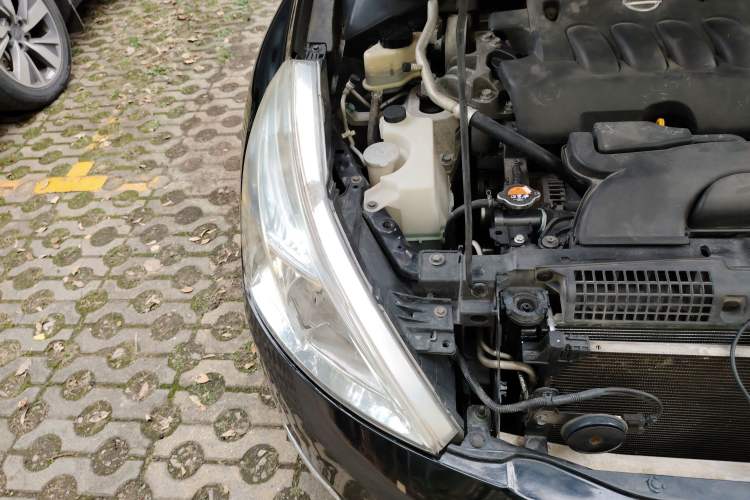Used Nissan Teana 2010 2.0L XL Anniversary Edition Right Front Headlight