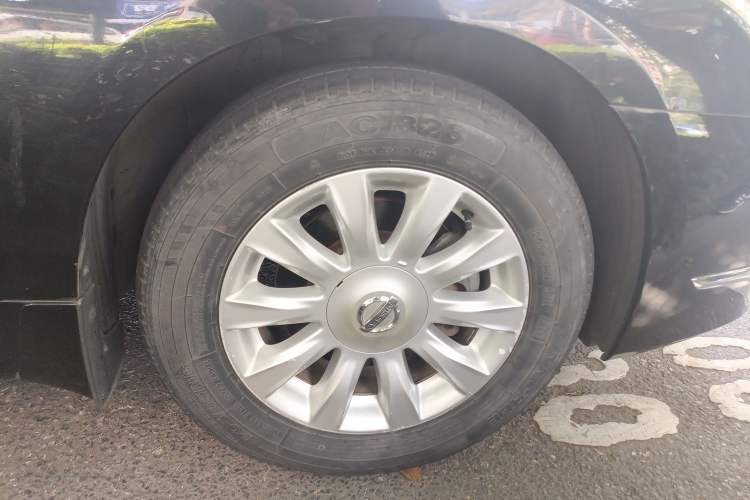 Used Nissan Teana 2010 2.0L XL Anniversary Edition Right Front Wheel Hub