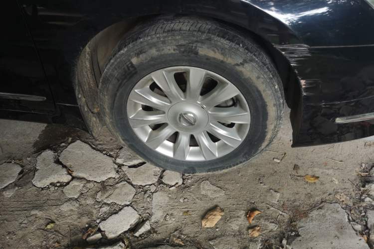 Used Nissan Teana 2010 2.5L XL Anniversary Edition Right Front Wheel Hub