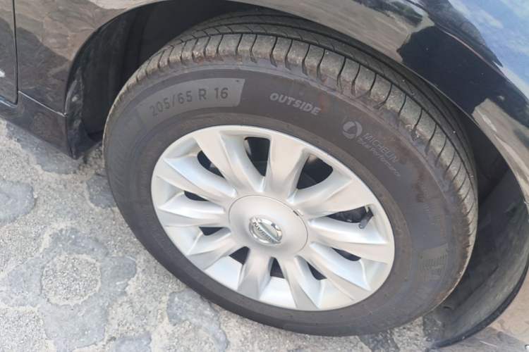 Used Nissan Teana 2010 2.0L XL Anniversary Edition Right Front Wheel Hub
