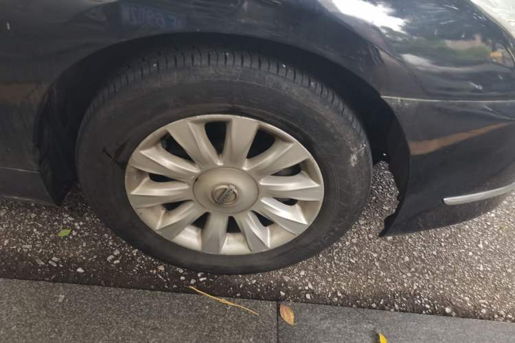 Used Nissan Teana 2010 2.5L XL Anniversary Edition Right Front Wheel Hub