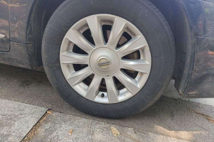 Used Nissan Teana 2010 2.0L XL Anniversary Edition Right Front Wheel Hub
