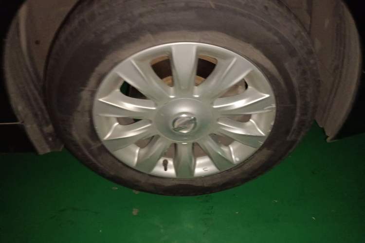 Used Nissan Teana 2010 2.5L XL Anniversary Edition Right Front Wheel Hub