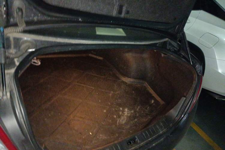 Used Nissan Teana 2010 2.5L XL Anniversary Edition Trunk