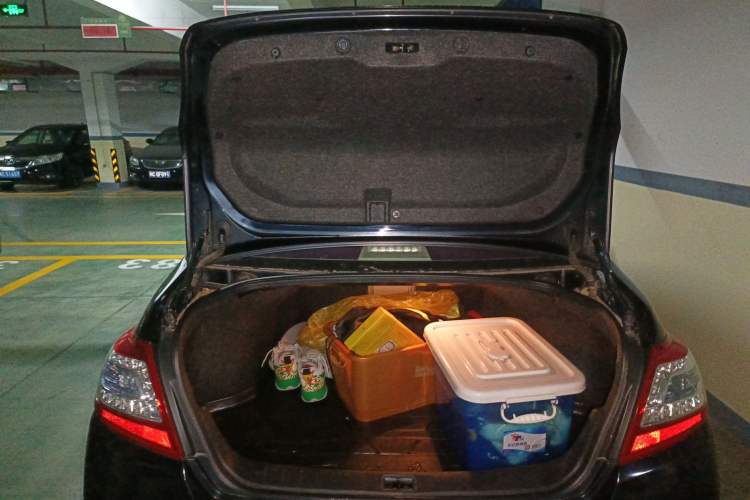 Used Nissan Teana 2010 2.5L XL Anniversary Edition Trunk