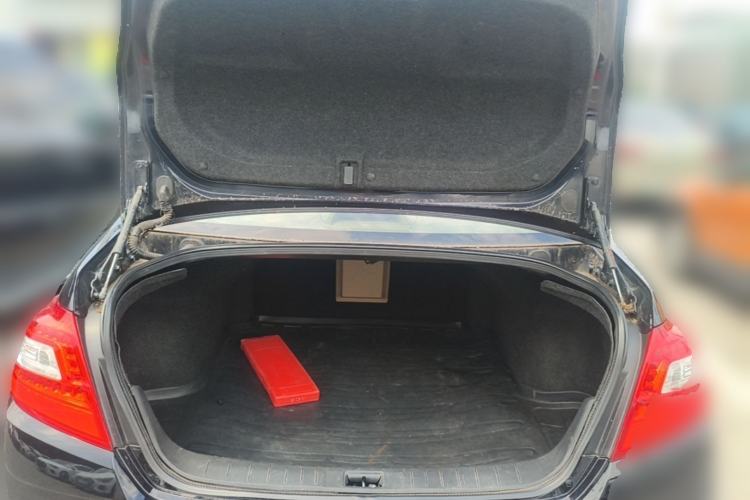 Used Nissan Teana 2010 2.0L XL Anniversary Edition Trunk