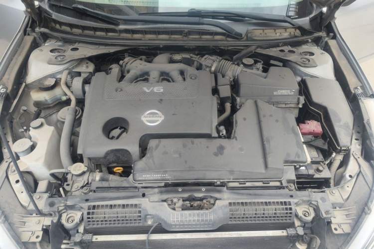 Used Nissan Teana 2010 2.5L XL Anniversary Edition Engine Bay