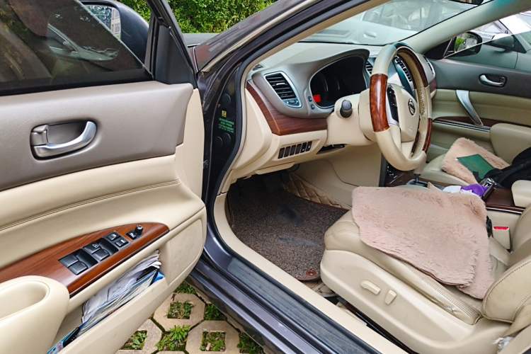 Used Nissan Teana 2010 2.5L XL Anniversary Edition Driver Seat