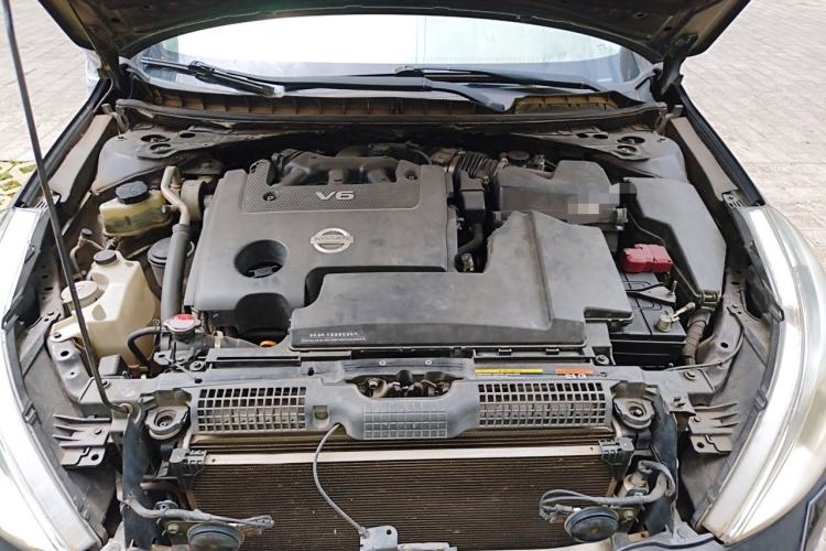 Used Nissan Teana 2010 2.5L XL Anniversary Edition Engine Bay