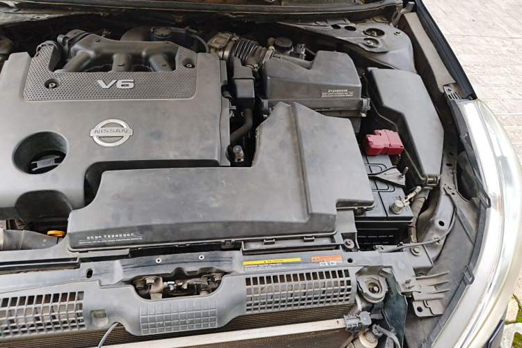 Used Nissan Teana 2010 2.5L XL Anniversary Edition Engine Bay Left