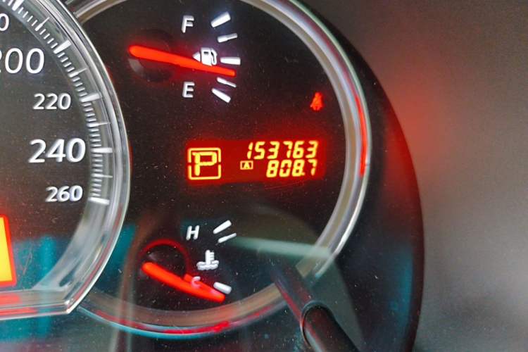 Used Nissan Teana 2010 2.5L XL Anniversary Edition Odometer Close Up