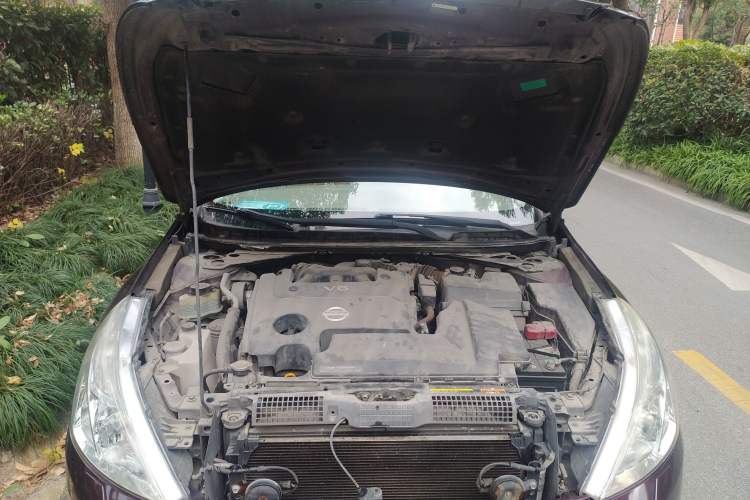 Used Nissan Teana 2010 2.5L XL Anniversary Edition Engine Bay