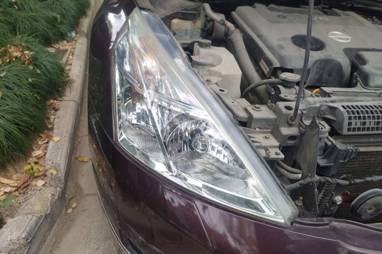 Used Nissan Teana 2010 2.5L XL Anniversary Edition Right Front Headlight
