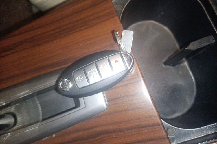 Used Nissan Teana 2010 2.0L XL Anniversary Edition Vehicle Key