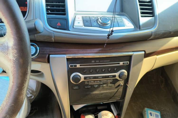 Used Nissan Teana 2010 2.5L XL Anniversary Edition Audio And AC Panel