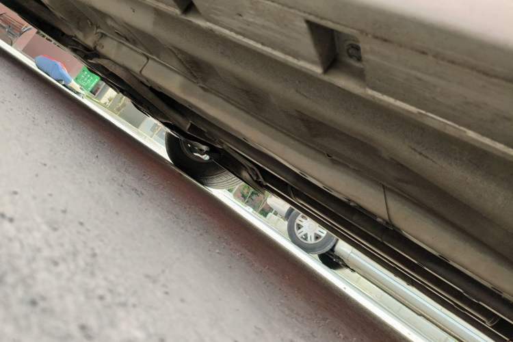 Used Nissan Teana 2010 2.5L XL Anniversary Edition Chassis Front Left