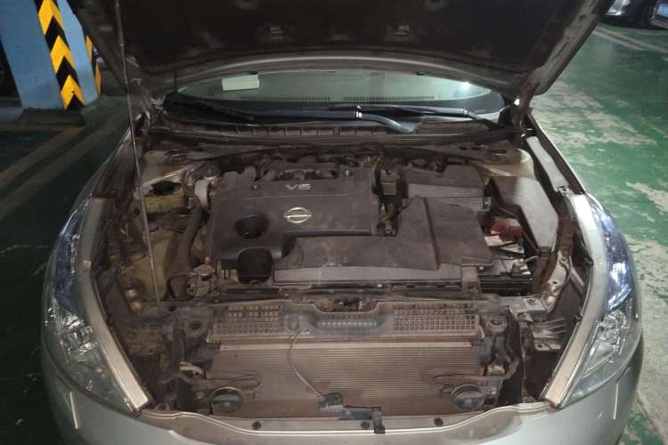 Used Nissan Teana 2010 2.5L XL Anniversary Edition Engine Bay