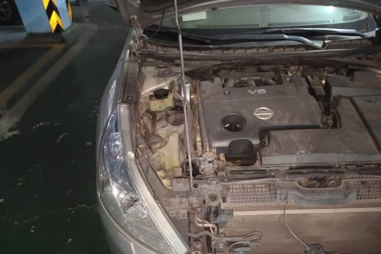 Used Nissan Teana 2010 2.5L XL Anniversary Edition Engine Bay Right