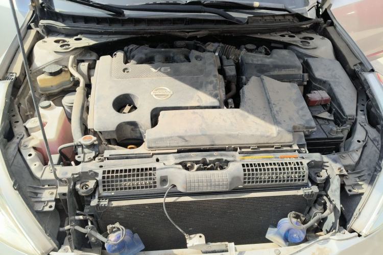 Used Nissan Teana 2010 2.5L XL Anniversary Edition Engine Bay