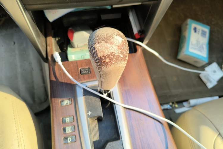 Used Nissan Teana 2010 2.5L XL Anniversary Edition Gear Lever
