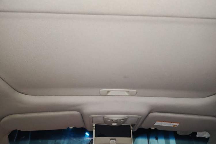 Used Nissan Teana 2010 2.5L XL Anniversary Edition Headliner