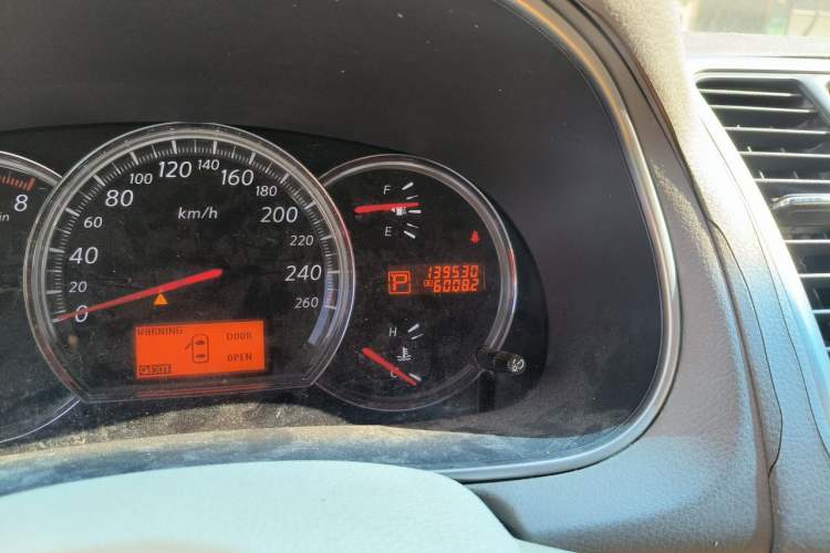 Used Nissan Teana 2010 2.5L XL Anniversary Edition Odometer Close Up