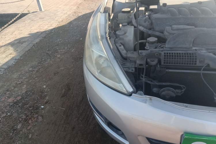 Used Nissan Teana 2010 2.0L XL Anniversary Edition Right Front Headlight