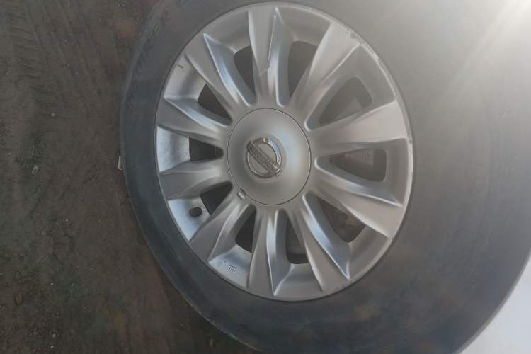 Used Nissan Teana 2010 2.0L XL Anniversary Edition Right Front Wheel Hub