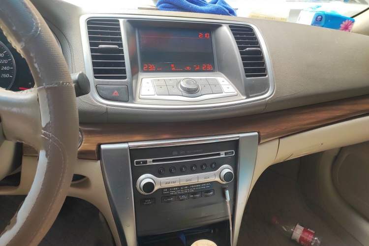 Used Nissan Teana 2011 2.5L XL Advanced Edition Audio And AC Panel