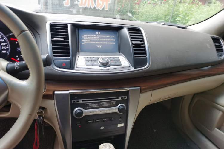 Used Nissan Teana 2011 2.0L XL Glory Edition Audio And AC Panel