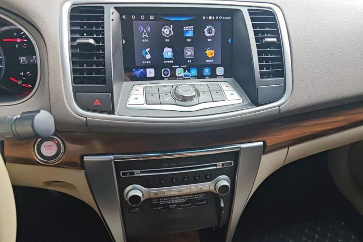 Used Nissan Teana 2011 2.0L XL Glory Edition Audio And AC Panel