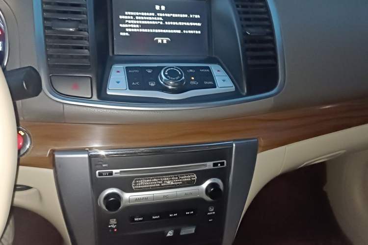 Used Nissan Teana 2011 2.5L XL Glory Edition Audio And AC Panel