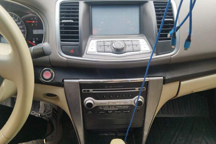 Used Nissan Teana 2011 2.0L XL Comfort Edition Audio And AC Panel