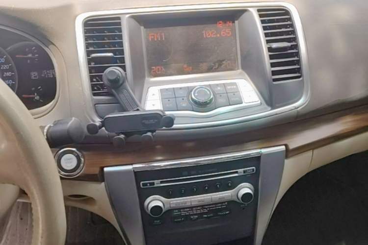 Used Nissan Teana 2011 2.5L XL Advanced Edition Audio And AC Panel
