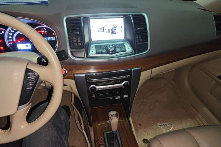 Used Nissan Teana 2011 2.5L XL Advanced Edition Audio And AC Panel