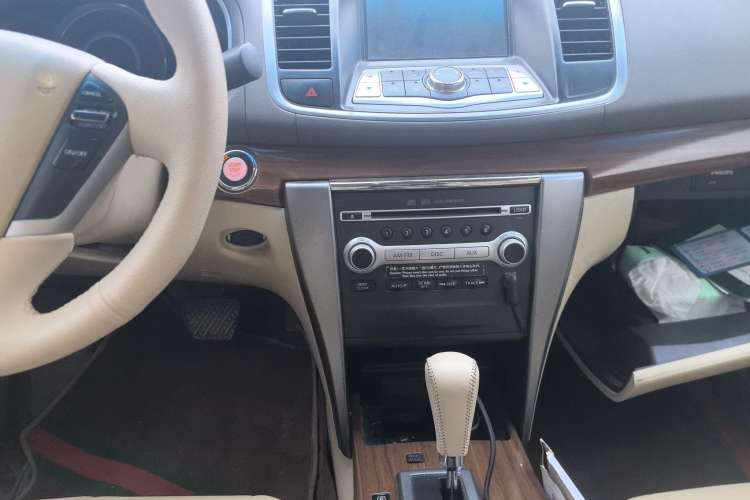 Used Nissan Teana 2011 2.5L XL Advanced Edition Audio And AC Panel