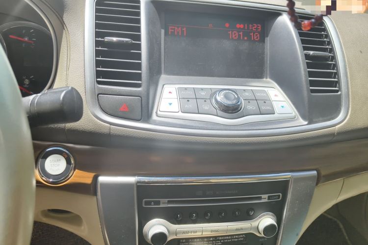 Used Nissan Teana 2011 2.5L XL Advanced Edition Audio And AC Panel