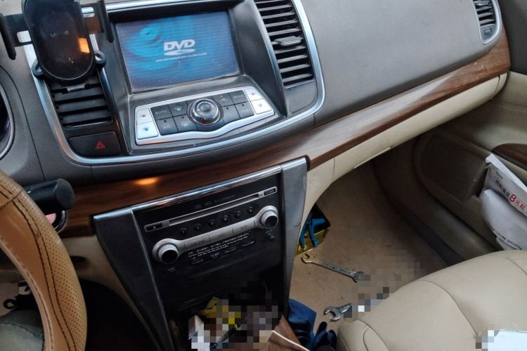 Used Nissan Teana 2011 2.0L XL Comfort Edition Audio And AC Panel