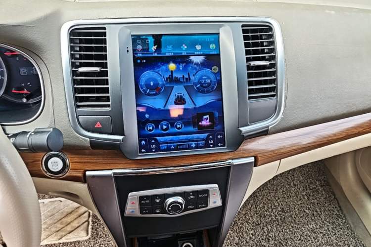 Used Nissan Teana 2011 2.0L XL Comfort Edition Audio And AC Panel