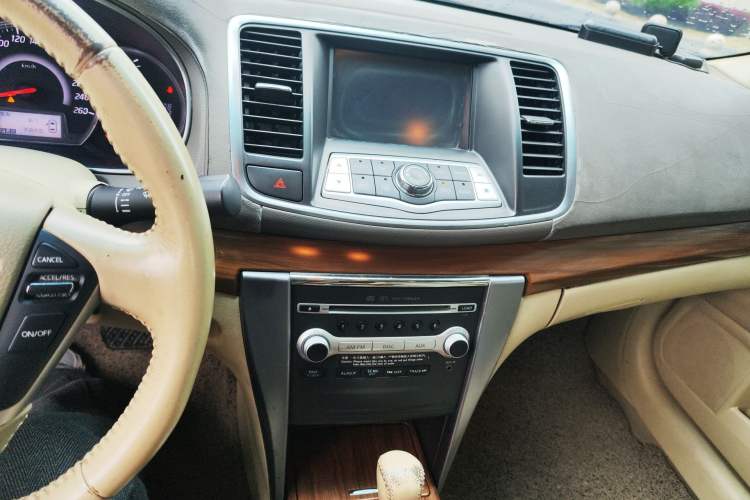 Used Nissan Teana 2011 2.5L XL Advanced Edition Audio And AC Panel